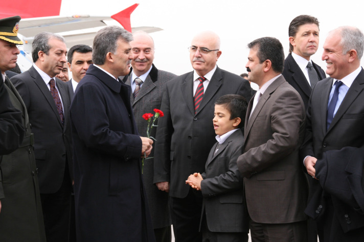 Cumhurbaşkanı Gül Diyarbakır'da