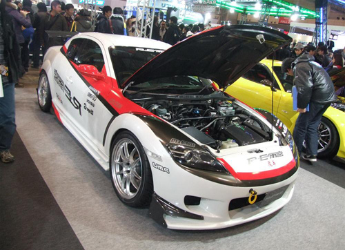 Tokyo Auto Salon'da sergilenen şov otomobilleri