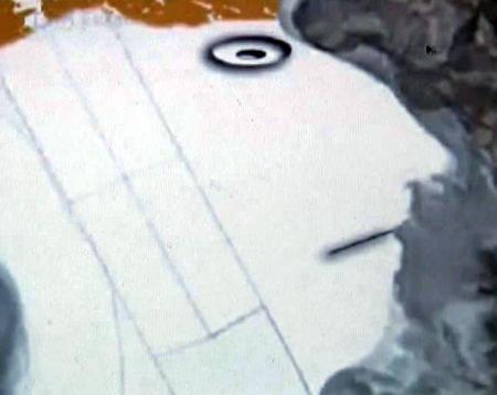Tuz Gölü'nde insan yüzü silüeti