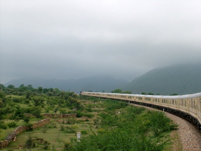 Hindistan'a giden lüks tren