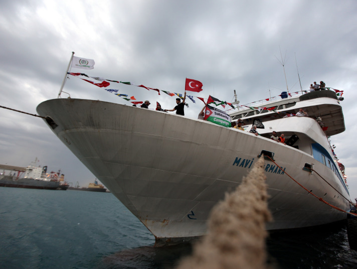Türk gemilerine kanlı baskın