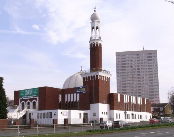Dünyanın en büyük ve görkemli camileri