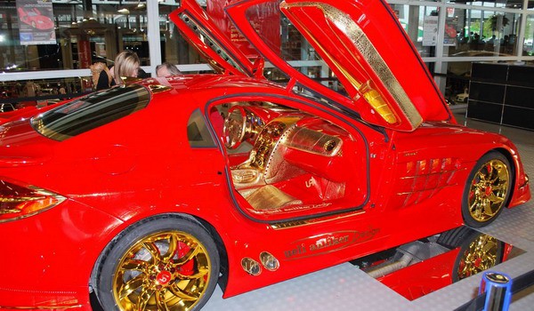 Altın kaplama Mercedes'in müthiş özelliği!