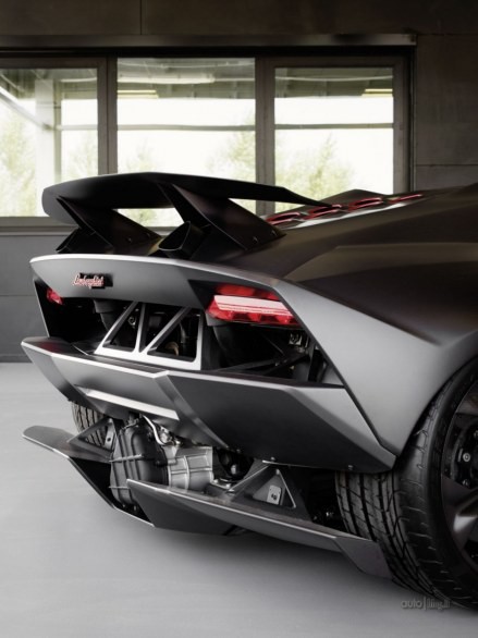 İşte Lamborghini'nin son modeli