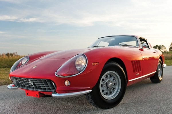 Nostaljik Ferrariler'in fiyatları dudak uçuklatıyor