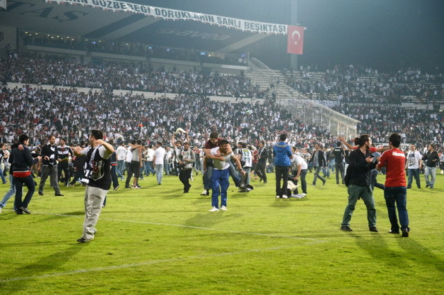 Beşiktaş İnönü'ye veda etti