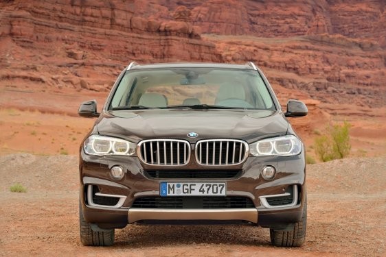 Tepeden tırnağa yenilenen BMW X5 duyuruldu