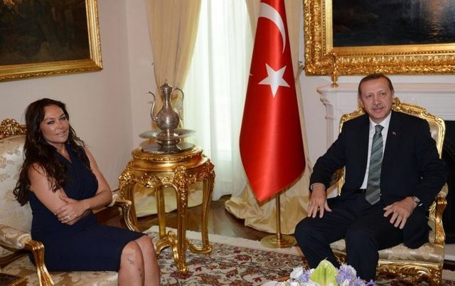 Başbakan Erdoğan, Hülya Avşar'ı kabul etti