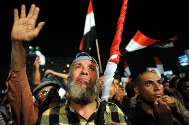 Mursi taraftarlarının gözyaşları