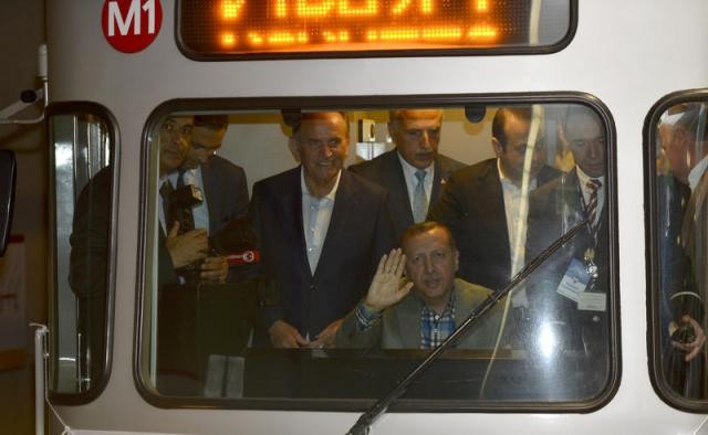 Başbakan metro açılışında