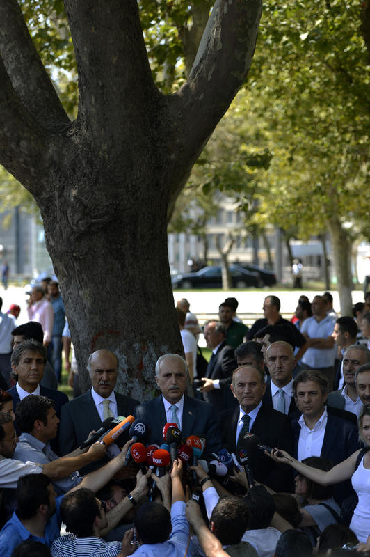 Taksim Gezi Parkı açıldı