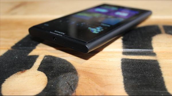 Nokia'nın süper telefonuna yakından bakın!