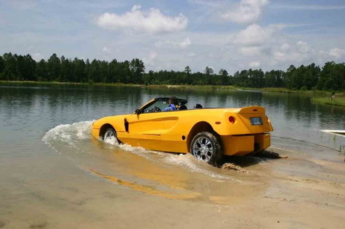 Karada ve suda giden en hızlı otomobil