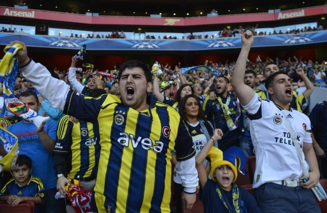 Arsenal - Fenerbahçe maçından kareler