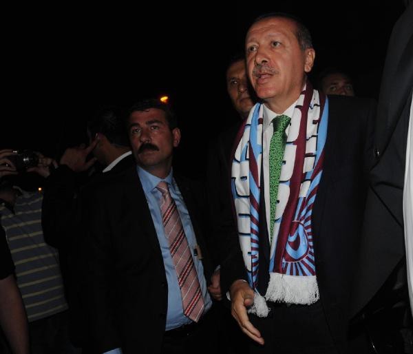 Başbakan Trabzonspor'u ziyaret etti