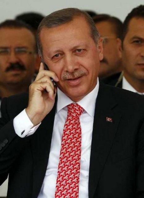 Başbakan Erdoğan'dan telefon!