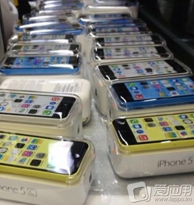 Apple iPhone 5C ambalajıyla görüntülendi!