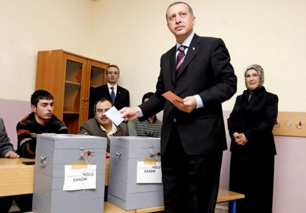 AK Parti 480 bin kişiye sordu: Kim başkan olsun?