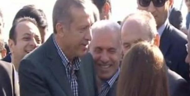 Erdoğan'dan muhabire bayram harçlığı