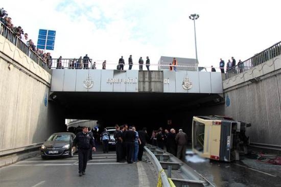 İstanbul'da minibüs kazası