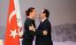 Hollande'dan 'candan' bir öpücük