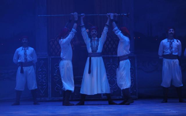 ANTDOB "5. Murad" balesini sahneledi