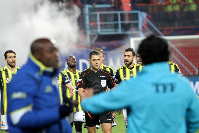 Olaylı Trabzonspor - Fenerbahçe maçı