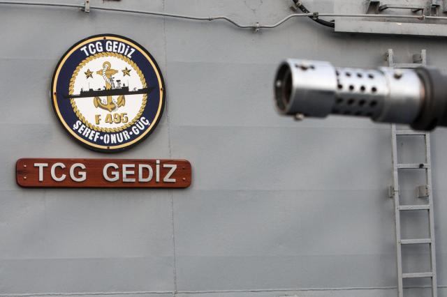 Türk Donanması Tunus'a Demir attı