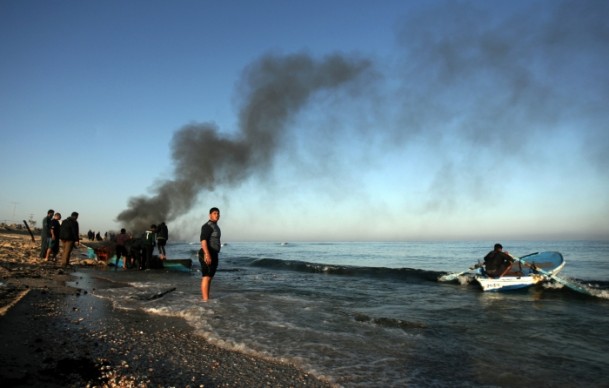 İsrail Gazzeli balıkçılara saldırdı