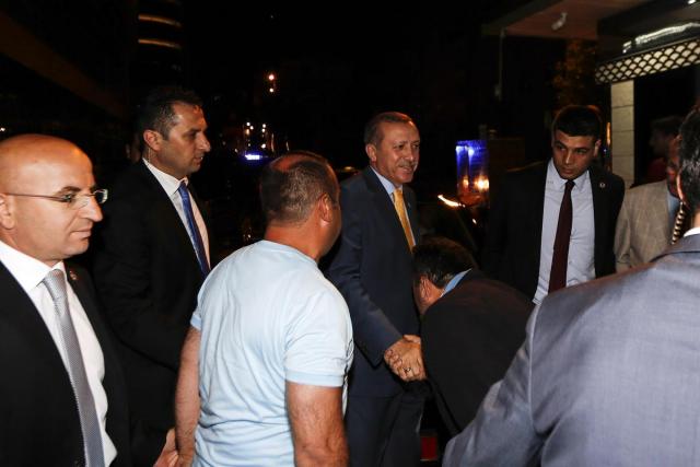 Başbakan Erdoğan'dan gece yarısı sürprizi