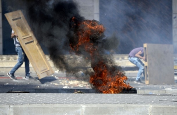 Kudüs'teki çatışmalarda 70 Filistinli yaralandı
