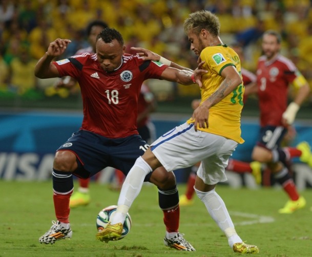 Brezilya Kolombia'yı kolay geçti!