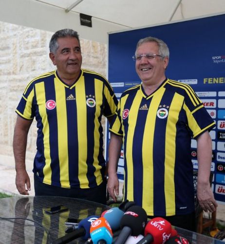 İşte Fenerbahçe'nin yeni sezon formaları