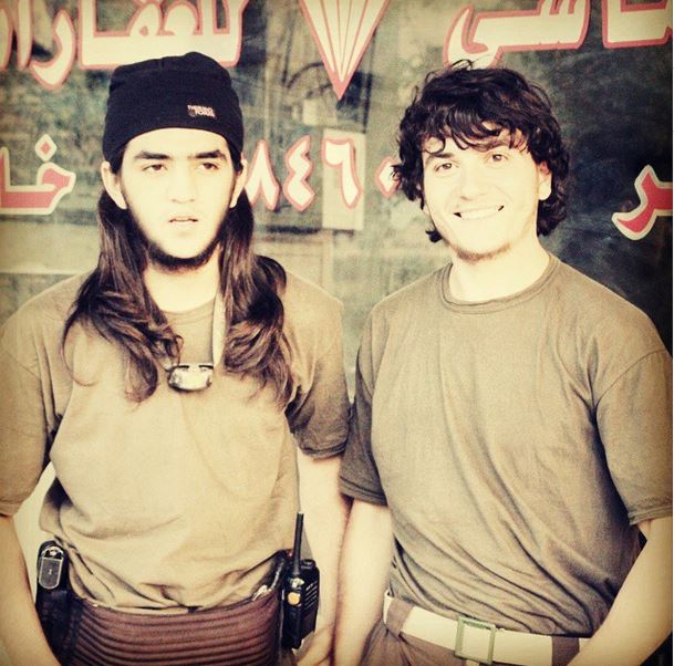 Genç IŞİD militanı sosyal medya fotoğrafları