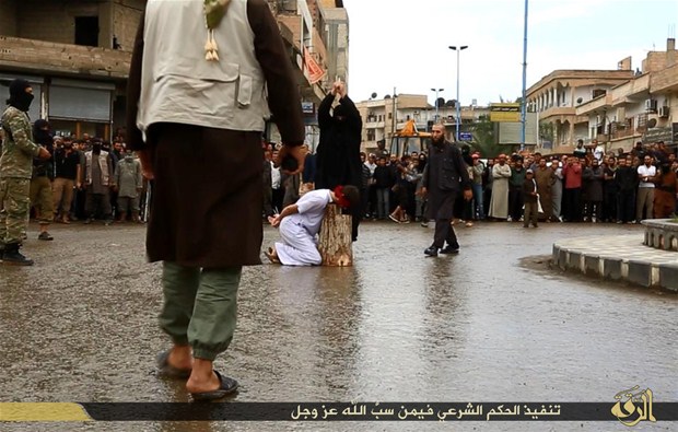 IŞİD bu sefer çocukları infaz etti