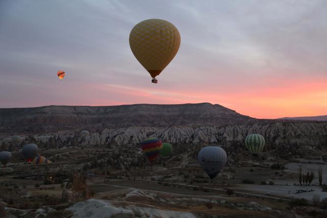 Kapadokya semaları balonlarla renkleniyor