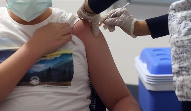 "Çocuklara da Kovid-19 aşısı güvenle yaptırılabilir" tavsiyesi