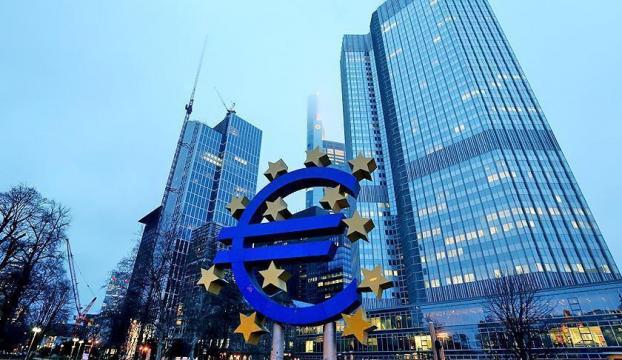 Avrupa ekonomileri ikinci çeyrekte virüsle daraldı