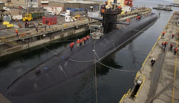 ABD, Güney Koreye dünyanın en büyük denizaltısını gönderdi!