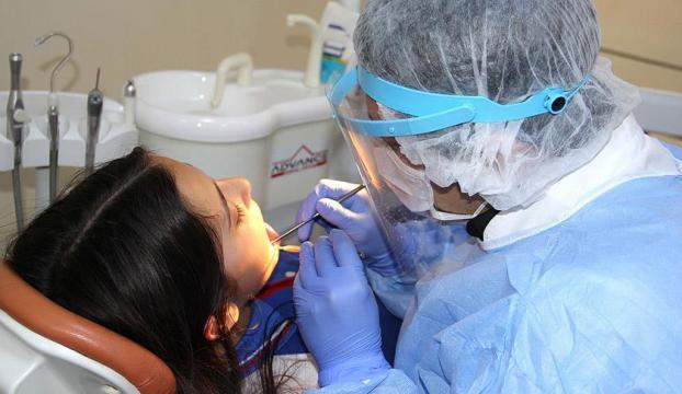 Hindistanda bir çocuğun alt çenesinden 526 diş çıktı