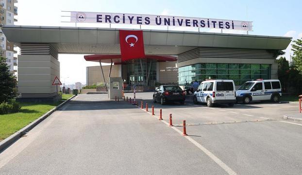 Erciyes Üniversitesi &quot;canlı model&quot; arıyor