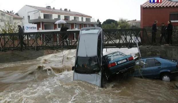 Fransada sel felaketi can aldı