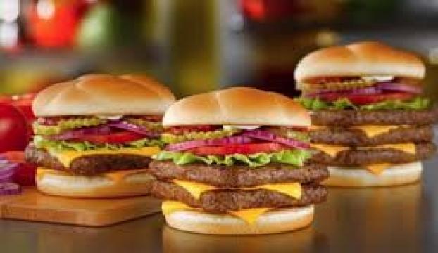 McDonaldsın Üst Yöneticisi Easterbrook, çalışanıyla ilişkisi yüzünden işinden oldu