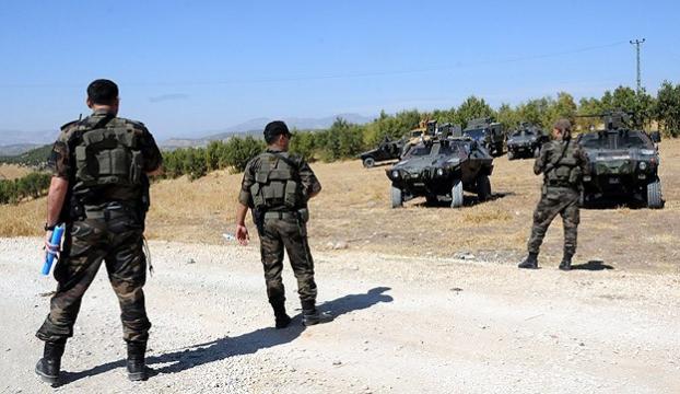 3 PKKlı terörist teslim oldu