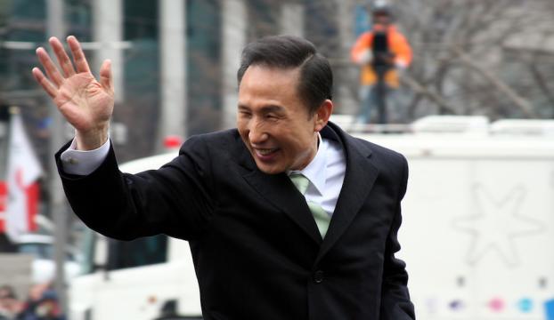 Eski Güney Kore Devlet Başkanı Lee tutuklandı