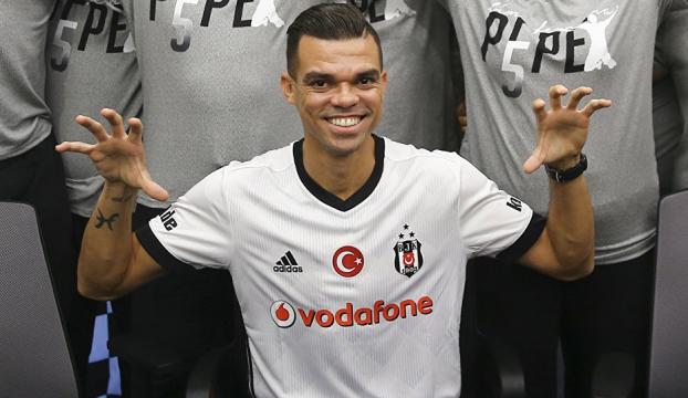 Pepe, Beşiktaş taraftarların desteğinden çok mutlu