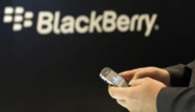 Samsung, mobil güvenliğini BlackBerrye teslim etti!