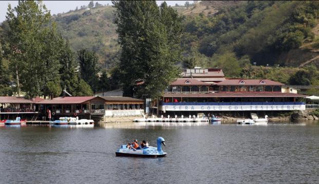 Sera Gölü yerli ve yabancı turistleri bekliyor