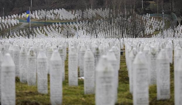 Srebrenitsa: Dört yıl süren soykırımın doruk noktası