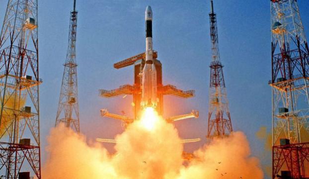 Hindistan, uzaya kapsül fırlattı
